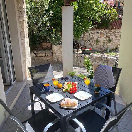 Mediterano Apartment - City Center Split Bagian luar foto