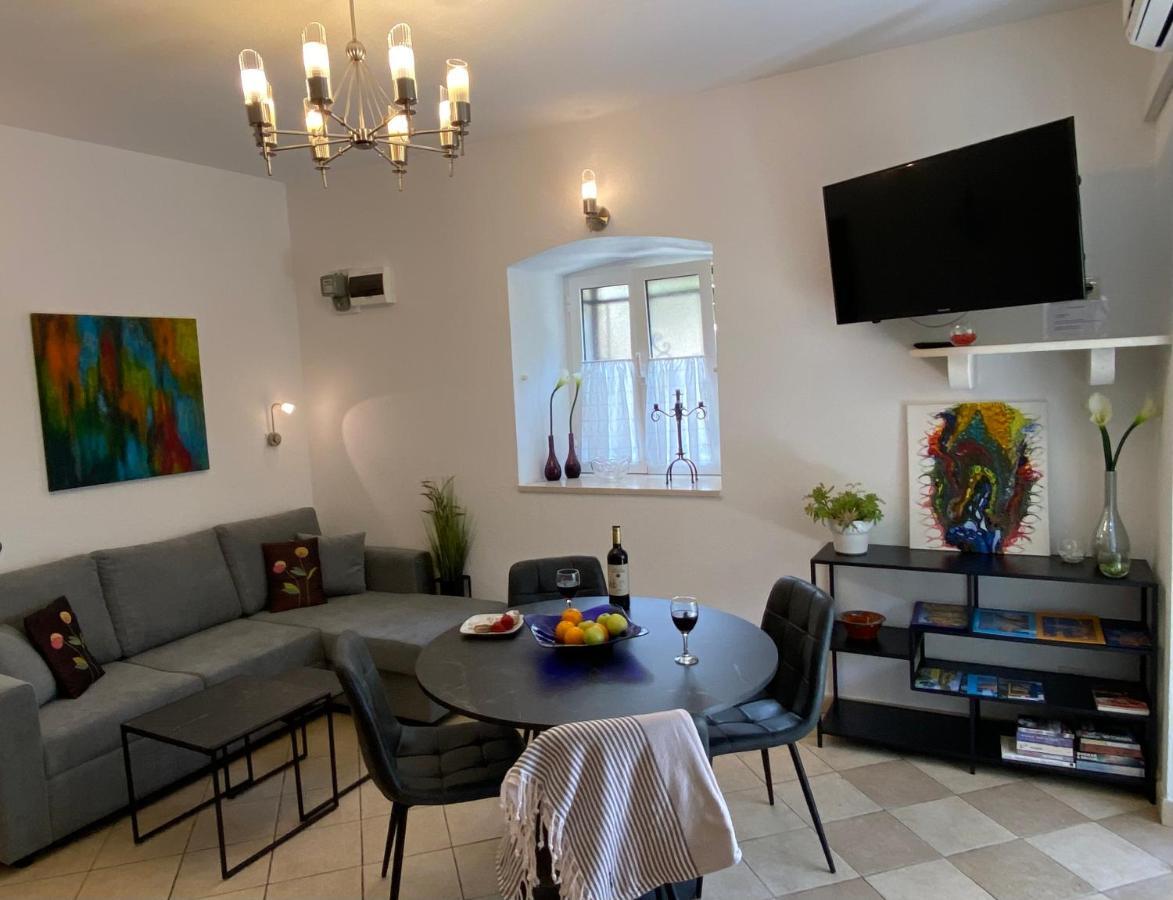 Mediterano Apartment - City Center Split Bagian luar foto